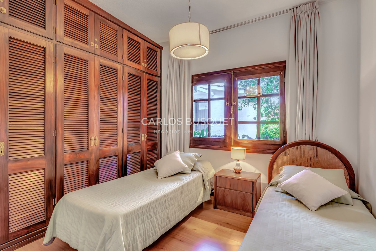 Casa ID.605 - Espectacular Casa de 6 dormitorios en San Rafael