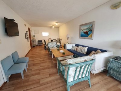 Apartamento en venta 2 dormitorios y servicio en Aidy Grill