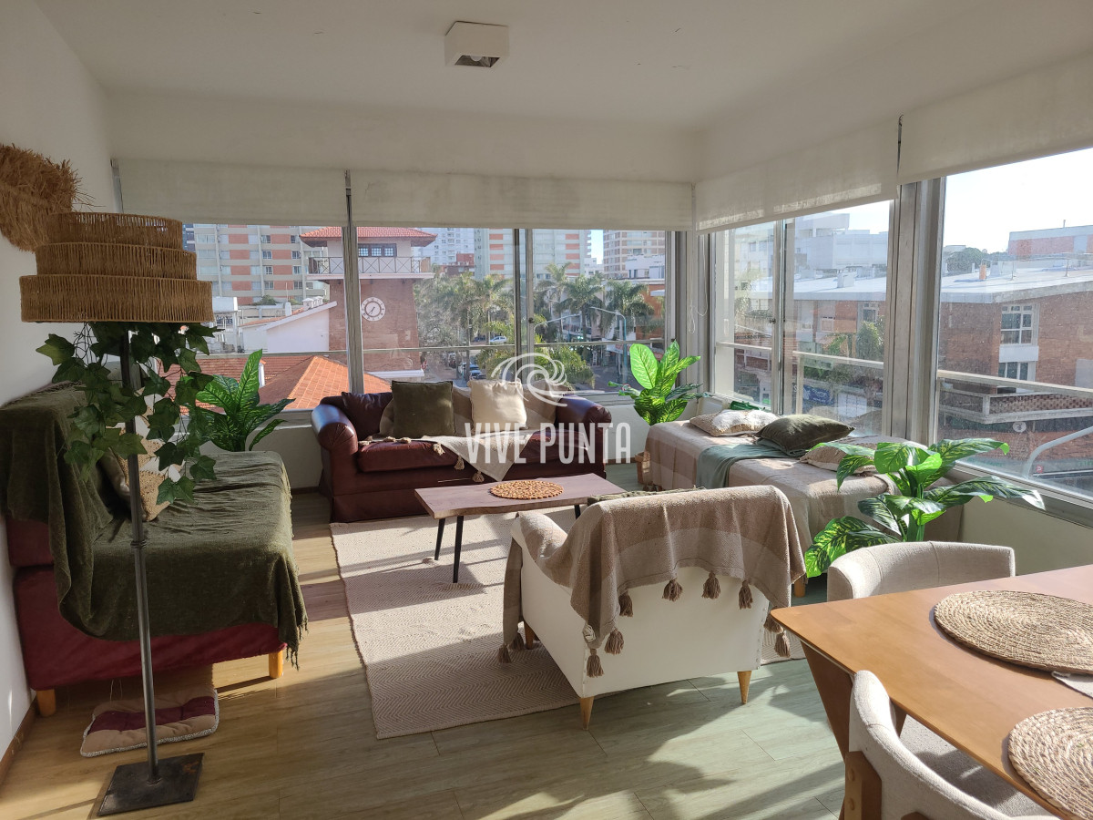 Apartamento ID.1114 - Apartamento en centro de punta del este 2 dormitorios