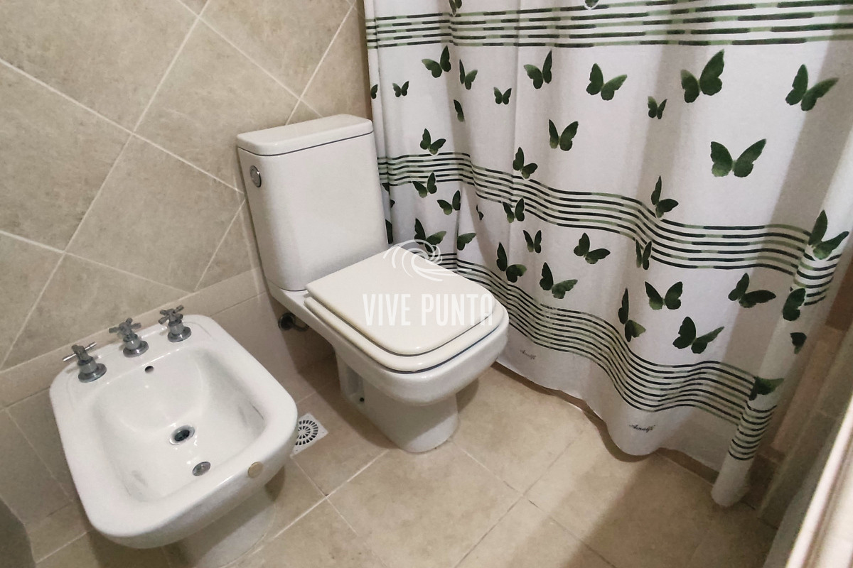 Apartamento ID.837 - Excelente apartamento con vistas a playa brava!