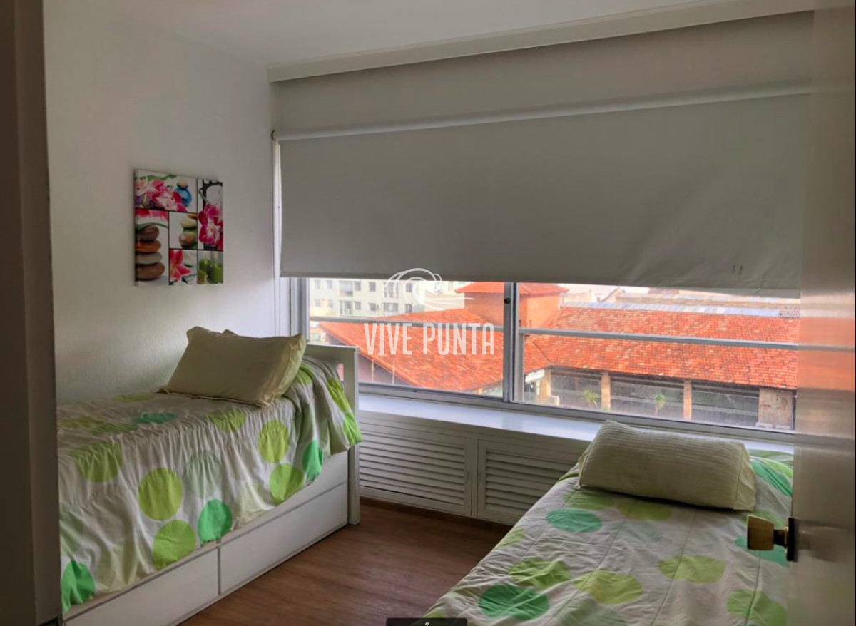 Apartamento ID.1114 - Apartamento en centro de punta del este 2 dormitorios