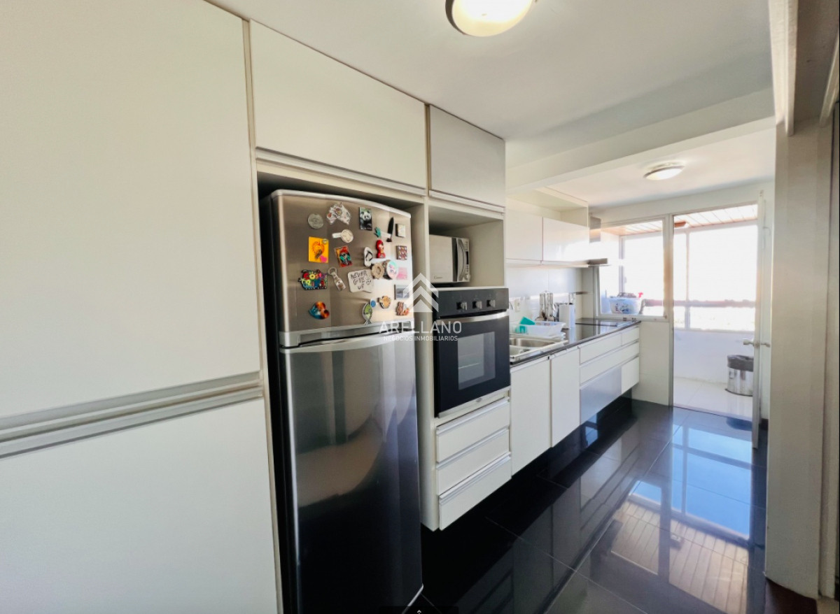 Apartamento ID.4474 - APARTAMENTO 3 DORMITORIOS CON VISTA AL MAR