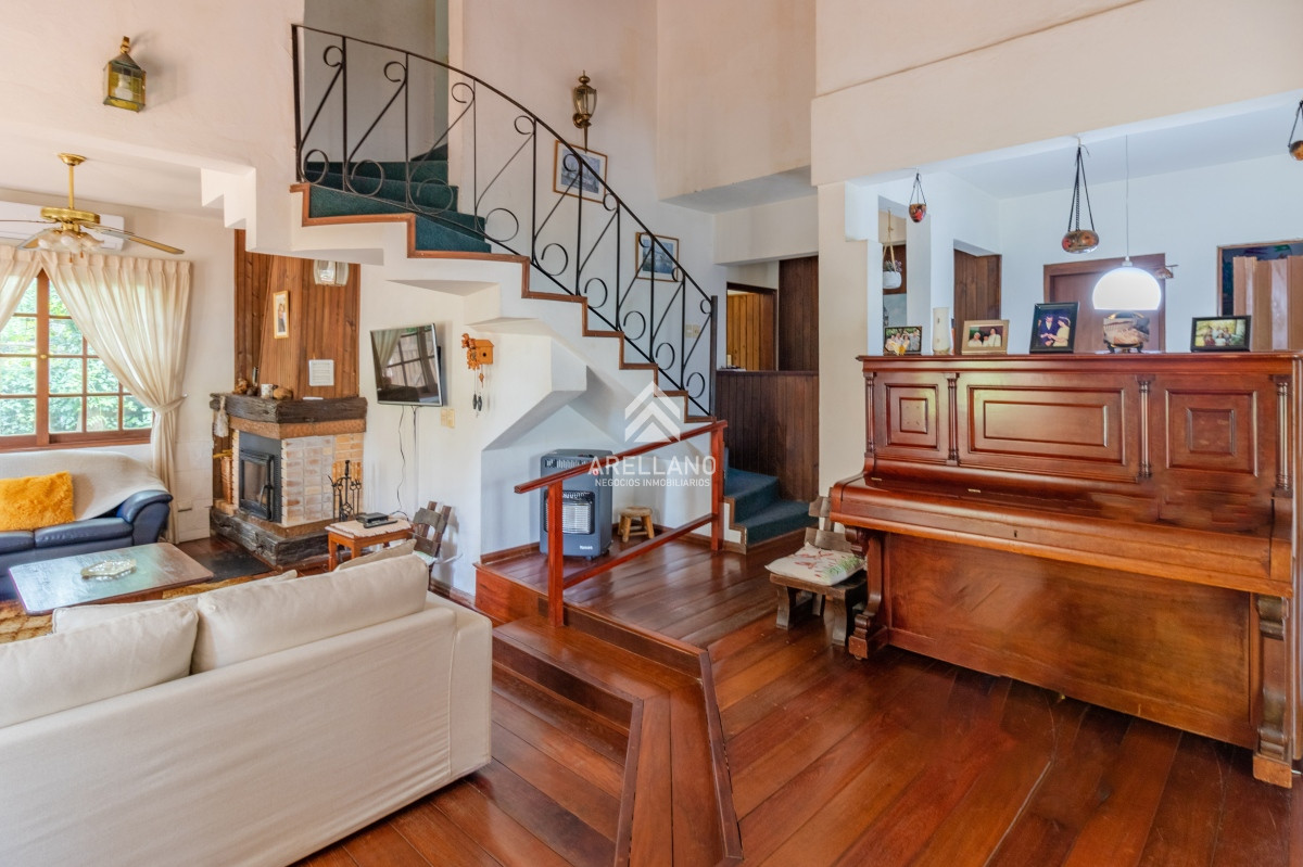 Casa ID.3079 - Venta casa 4 dormitorios San Rafael 