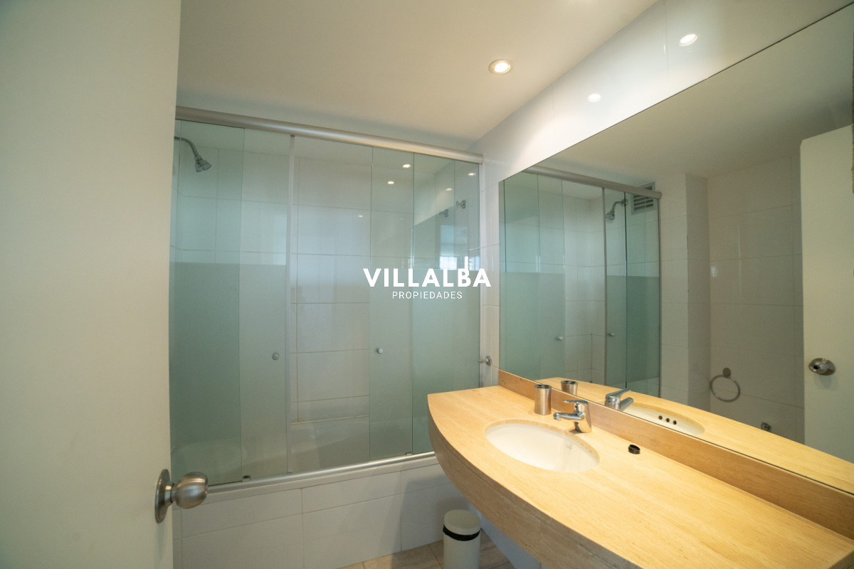 Apartamento ID.4291 - Oportunidad  Brava 3 dorm 3 baños