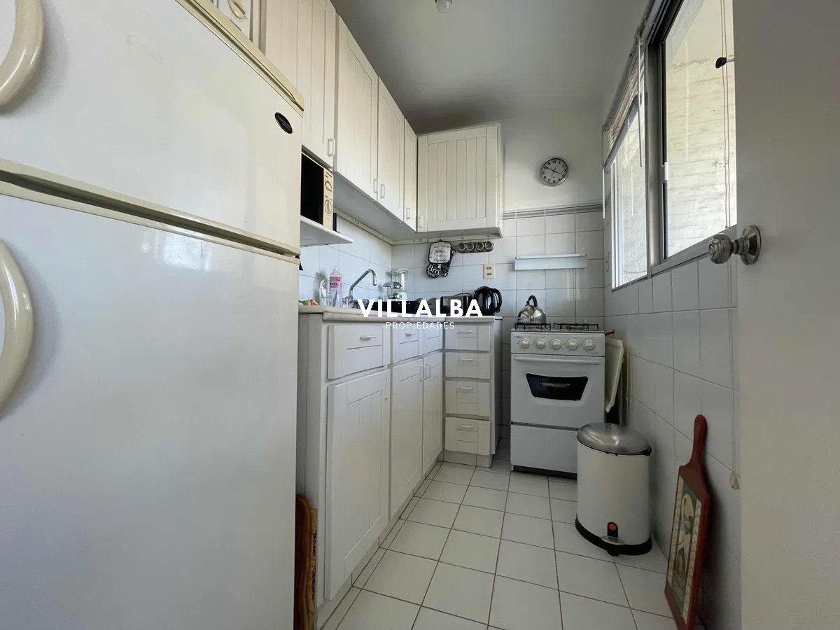 Apartamento ID.3795 - APARTAMENTO EN VENTA 1 CUADRA DEL MAR CON GARAGE