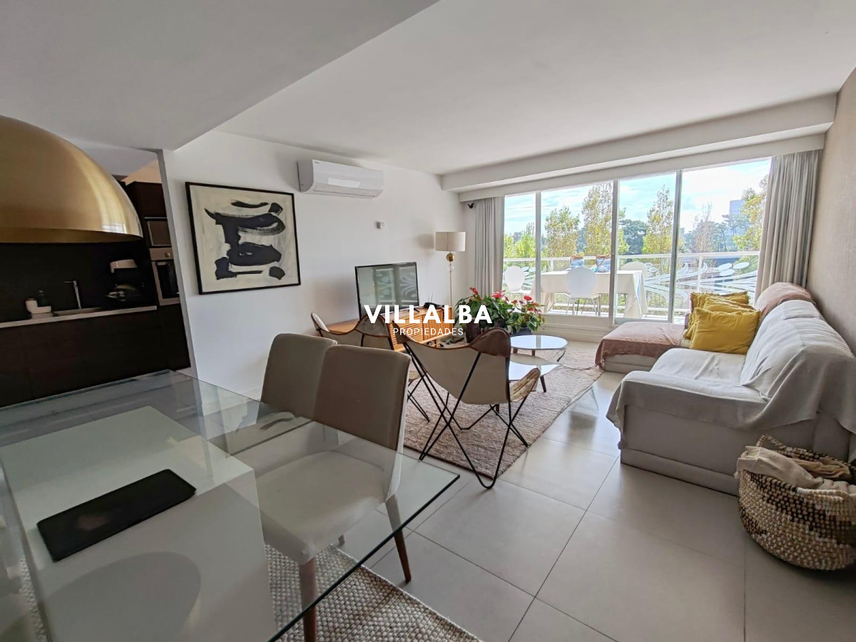 Apartamento ID.3690 - En venta apto 3 dormitorios en torre de categoría