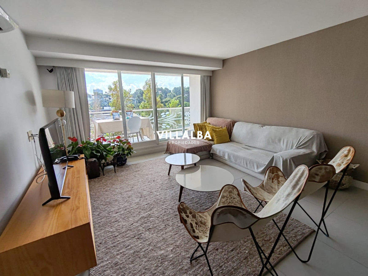 Apartamento ID.3690 - En venta apto 3 dormitorios en torre de categoría