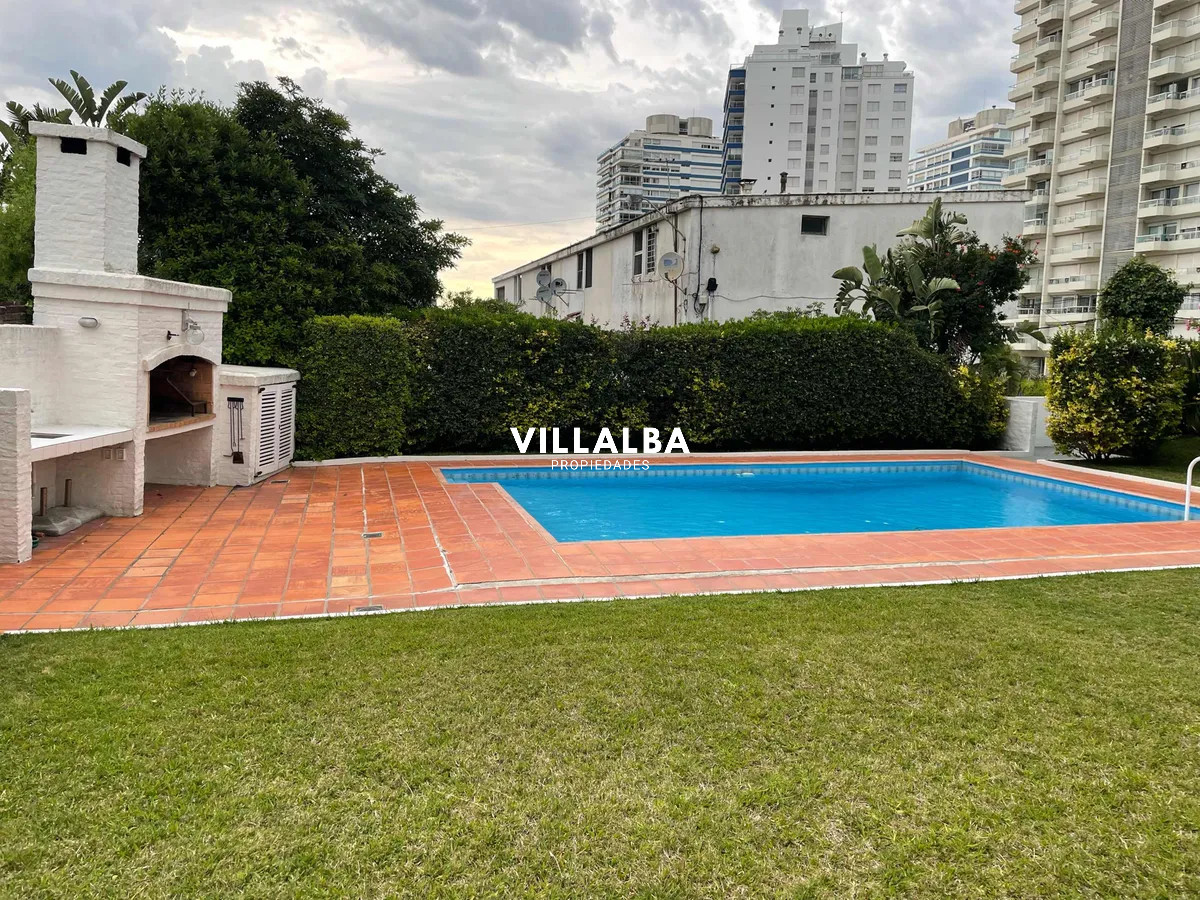 Apartamento ID.3795 - APARTAMENTO EN VENTA 1 CUADRA DEL MAR CON GARAGE