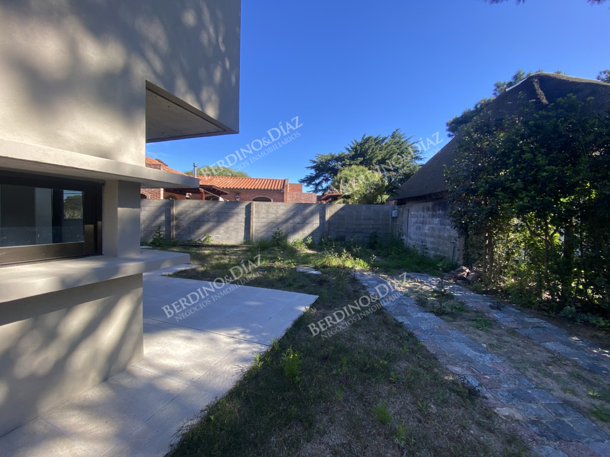 Casa ID.3006 - Casa a estrenar de 2 dormitorios y medio en Pinares