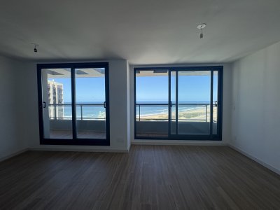 Apartamento en venta 2 dormitorios con vista parcial al mar!