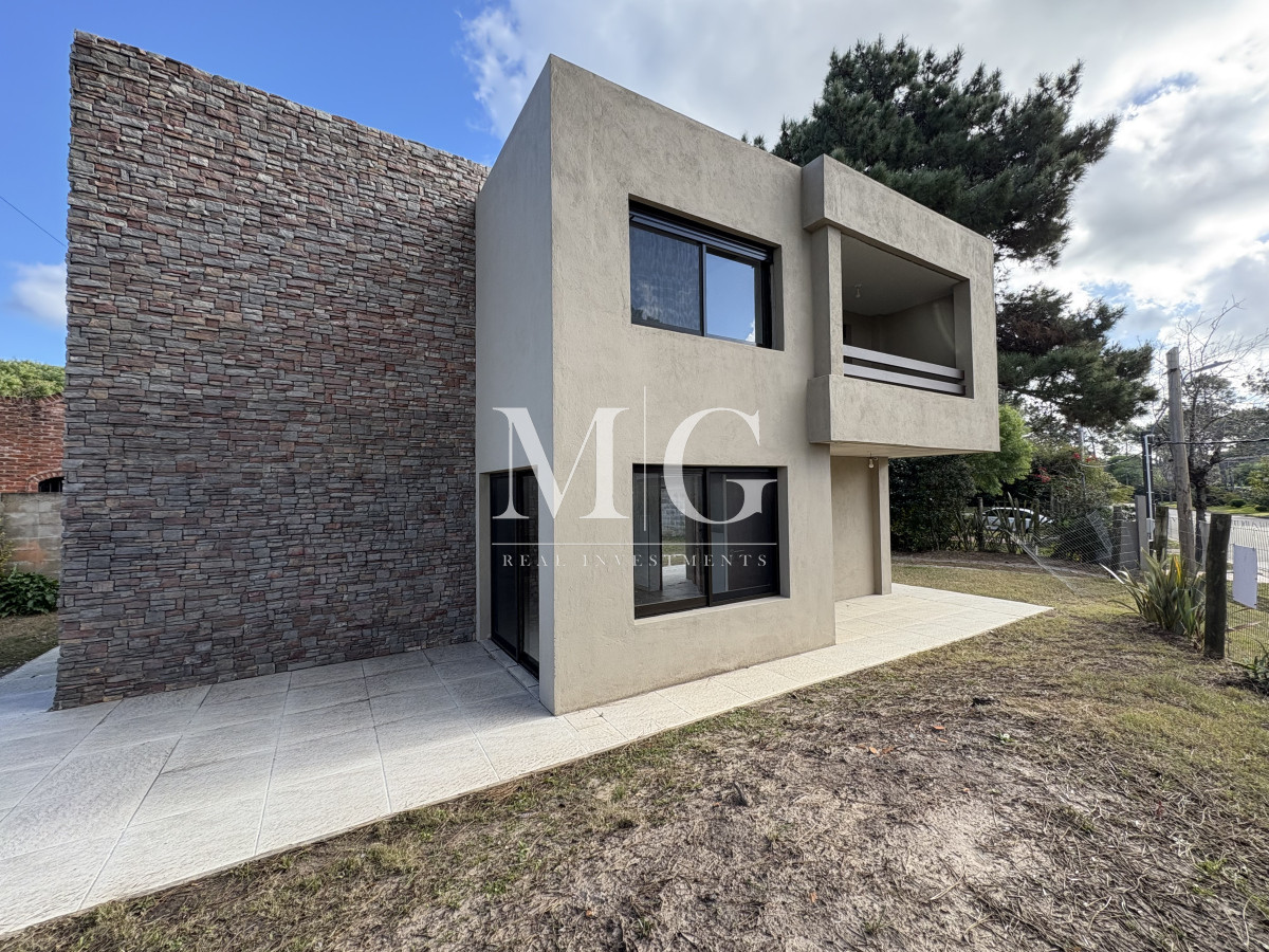 Casa ID.1504 - Casa a estrenar de 2 dormitorios y medio en Pinares