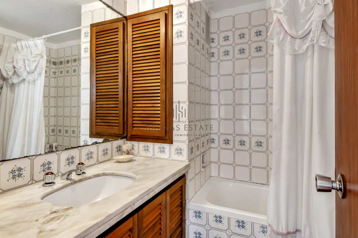 Apartamento ID.2821 - Apartamento en venta de 3 dormitorios mas dependencia 