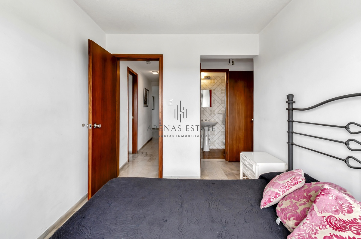 Apartamento ID.2821 - Apartamento en venta de 3 dormitorios mas dependencia 