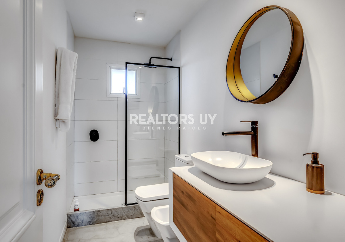 Apartamento ID.510 - En venta apartamento 3 dormitorios con vista al mar