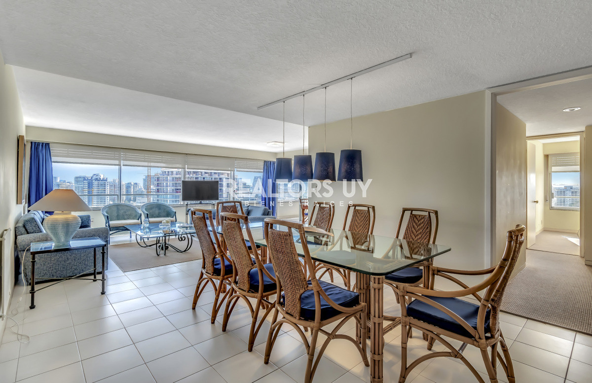 Apartamento ID.253 - Vendo departamento en Punta del Este Primera Linea