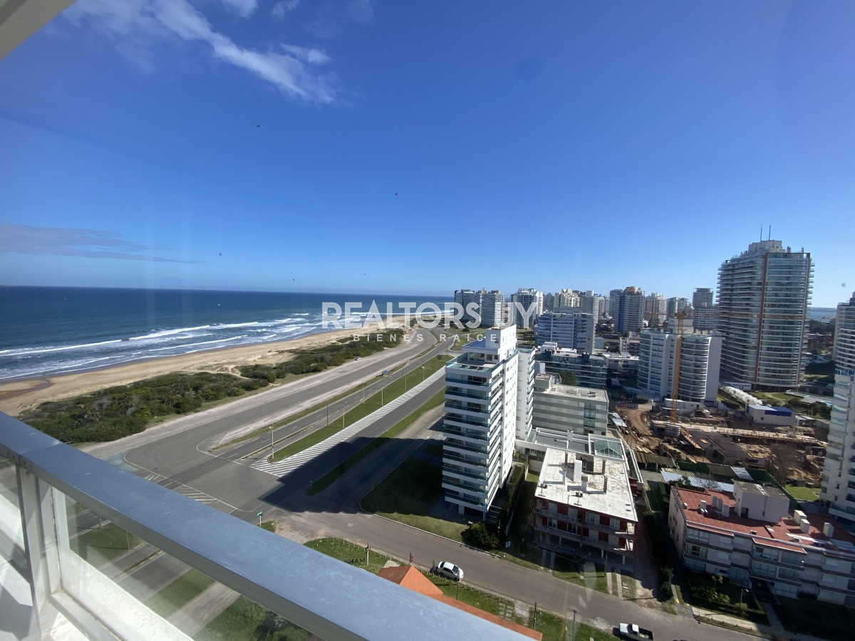Apartamento ID.253 - Vendo departamento en Punta del Este Primera Linea