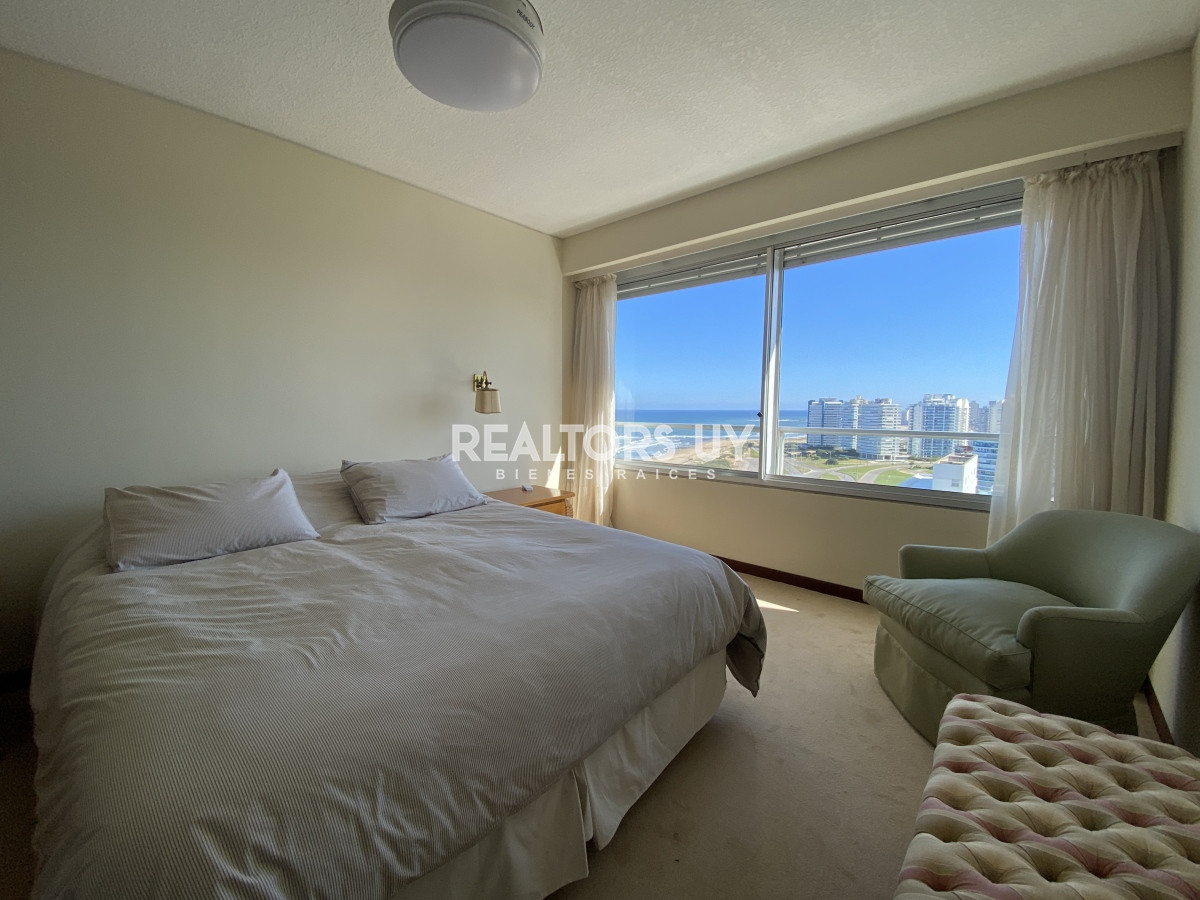 Apartamento ID.253 - Vendo departamento en Punta del Este Primera Linea