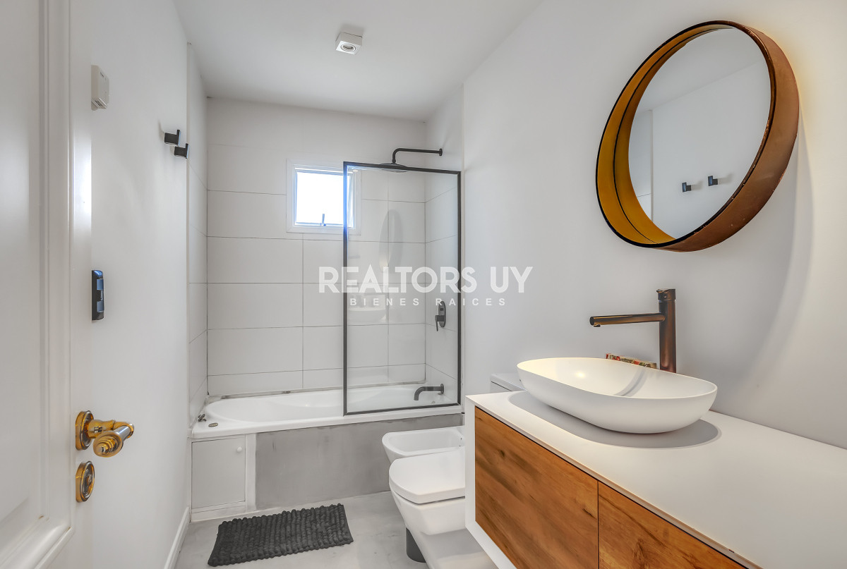 Apartamento ID.510 - En venta apartamento 3 dormitorios con vista al mar