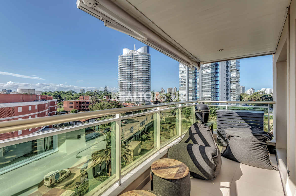 Apartamento ID.510 - En venta apartamento 3 dormitorios con vista al mar
