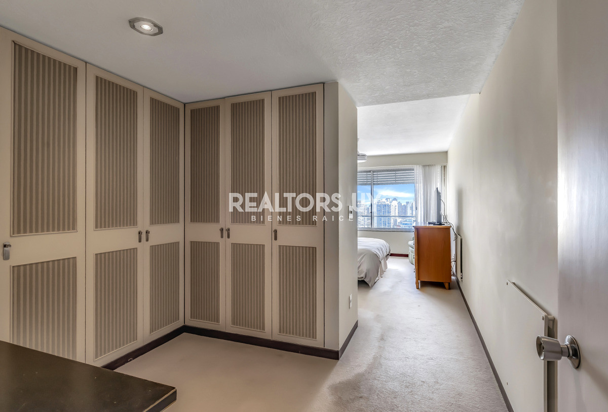 Apartamento ID.253 - Vendo departamento en Punta del Este Primera Linea