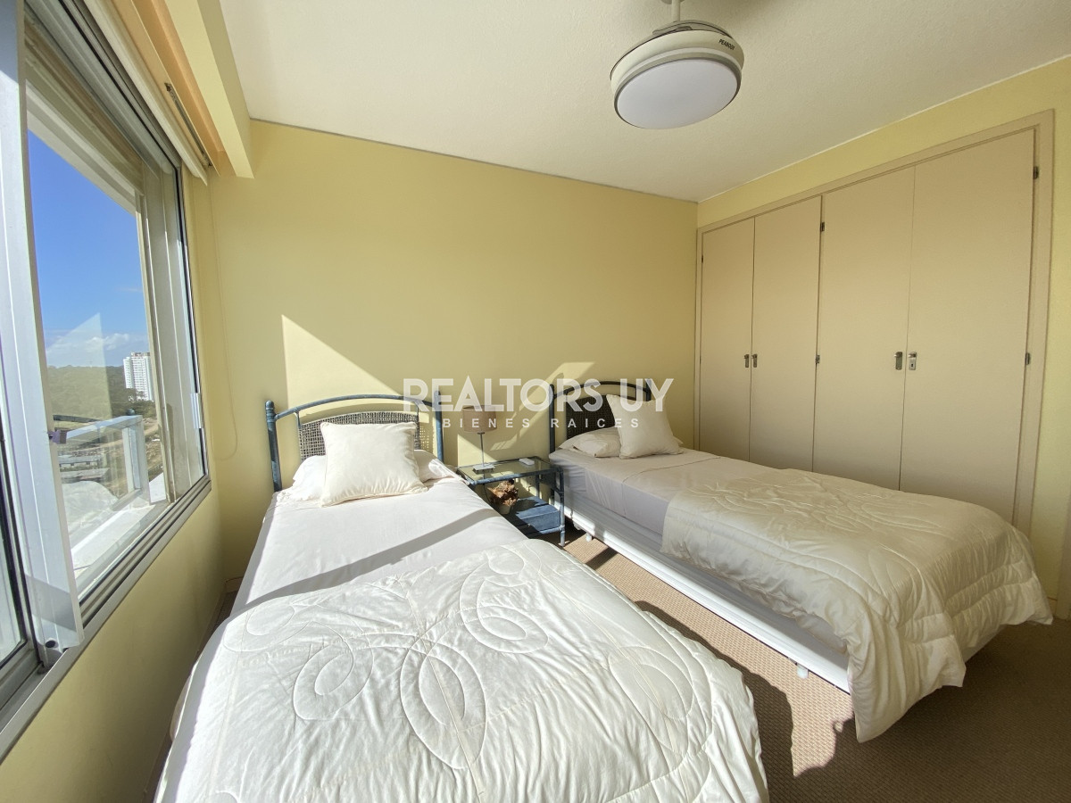 Apartamento ID.253 - Vendo departamento en Punta del Este Primera Linea
