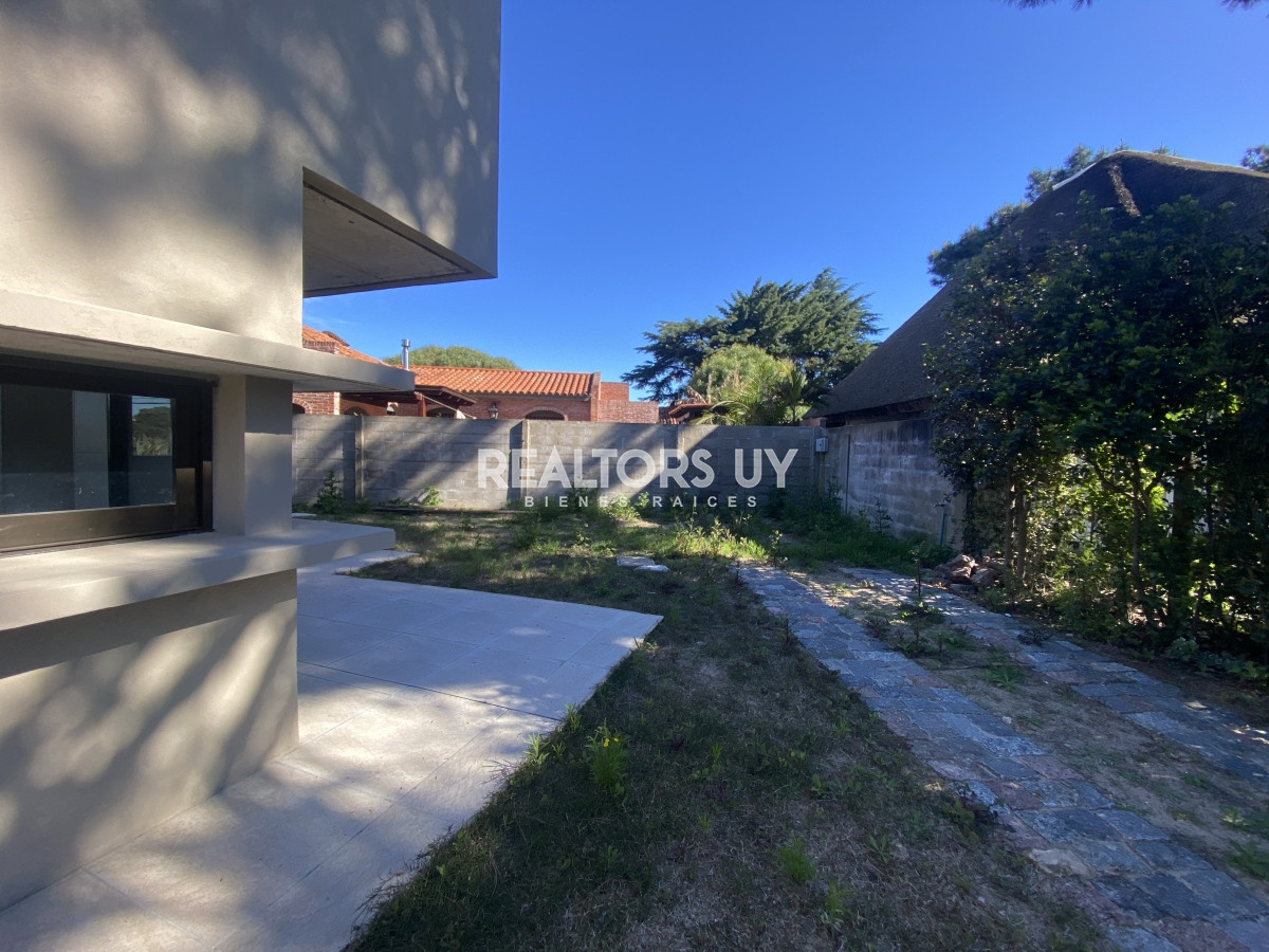 Casa ID.534 - Moderna casa de 3 dormitorios en Pinares