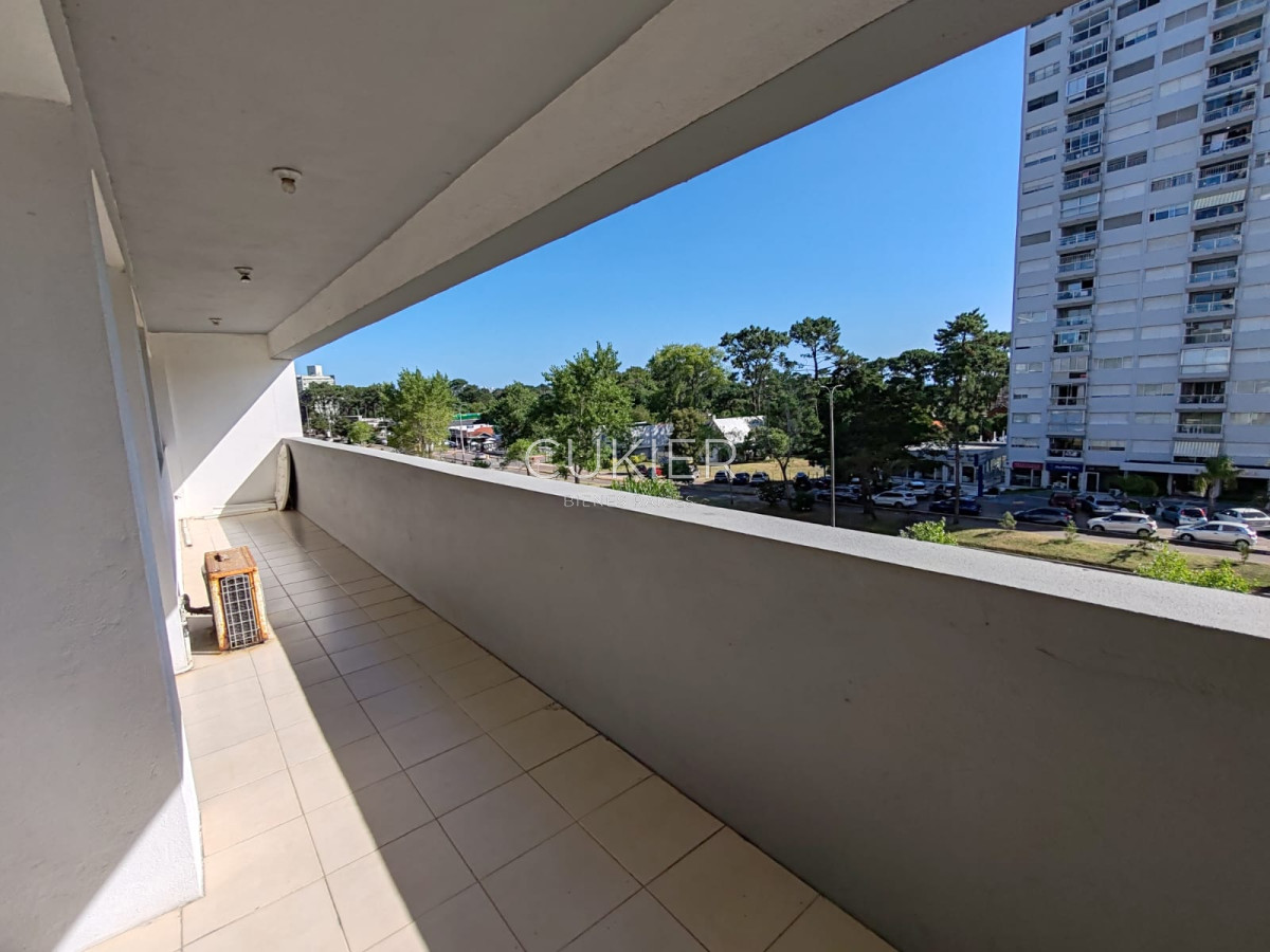 Apartamento ID.4494 - Apartamento en alquiler 2 dormitorios en Roosevelt