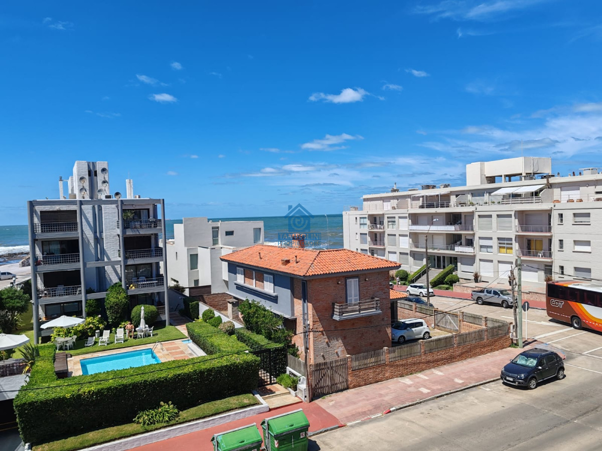 Apartamento ID.730 - Apto 2 dormitorios con vista al mar