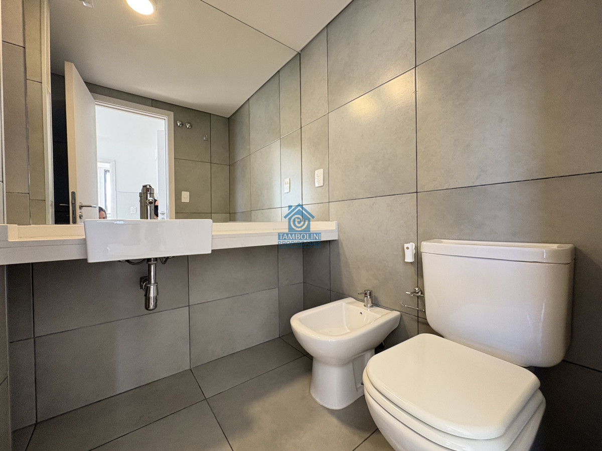 Apartamento ID.1154 - Alquiler y Venta Edificio a pasos de La Brava ! 