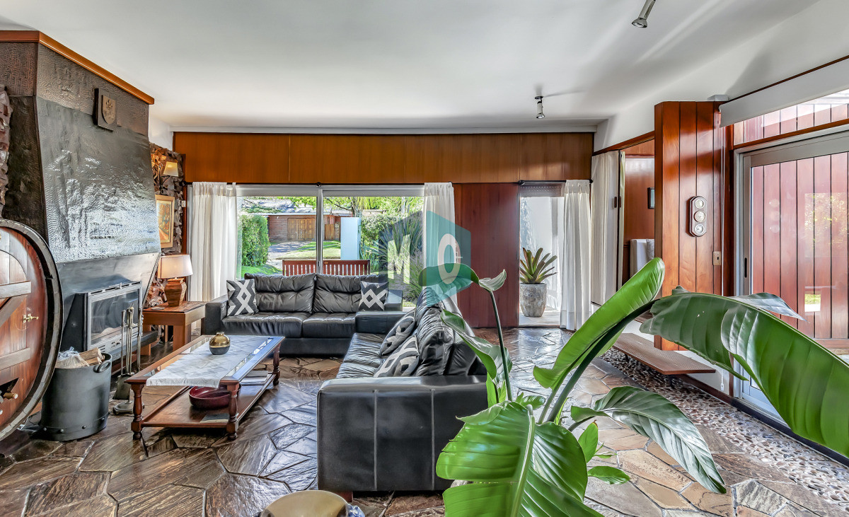 Casa ID.1070 - CASA EN VENTA A 3 CUADRAS DE LA PLAYA