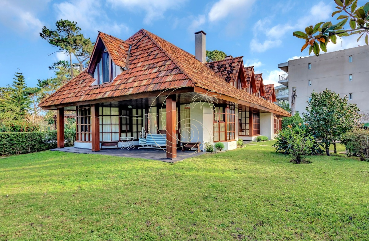 Casa ID.21092575 - Espectacular Casa de 6 dormitorios en San Rafael