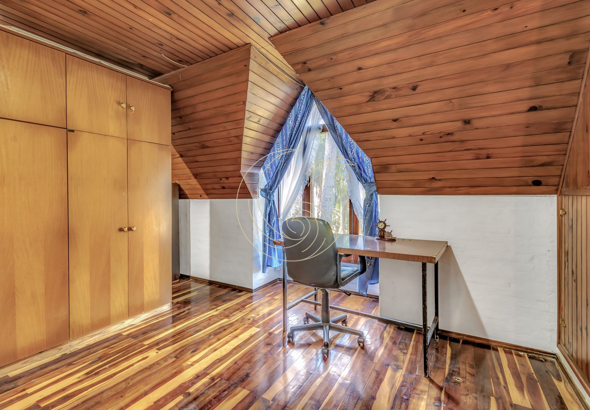 Casa ID.21092575 - Espectacular Casa de 6 dormitorios en San Rafael