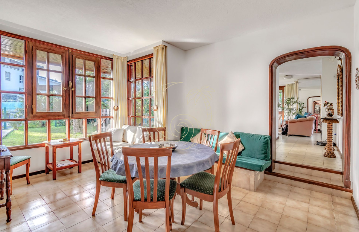 Casa ID.21092575 - Espectacular Casa de 6 dormitorios en San Rafael