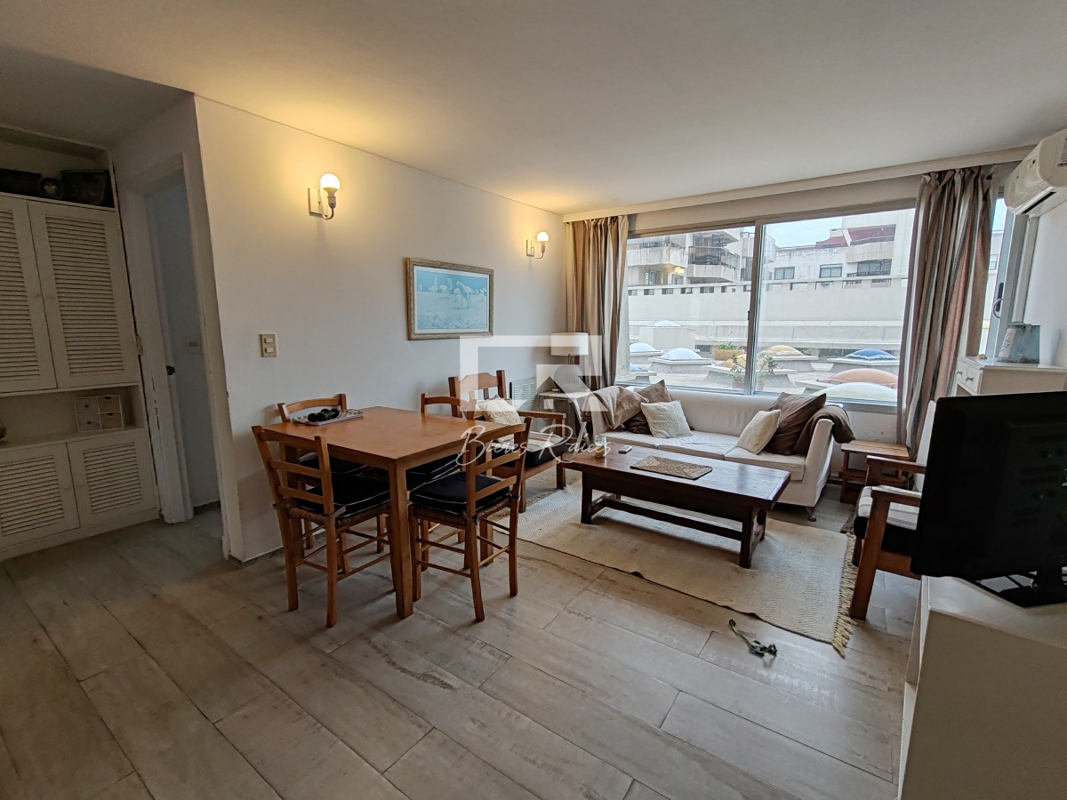 Apartamento ID.767 - Alquiler apto 1 dormitorio y medio en península