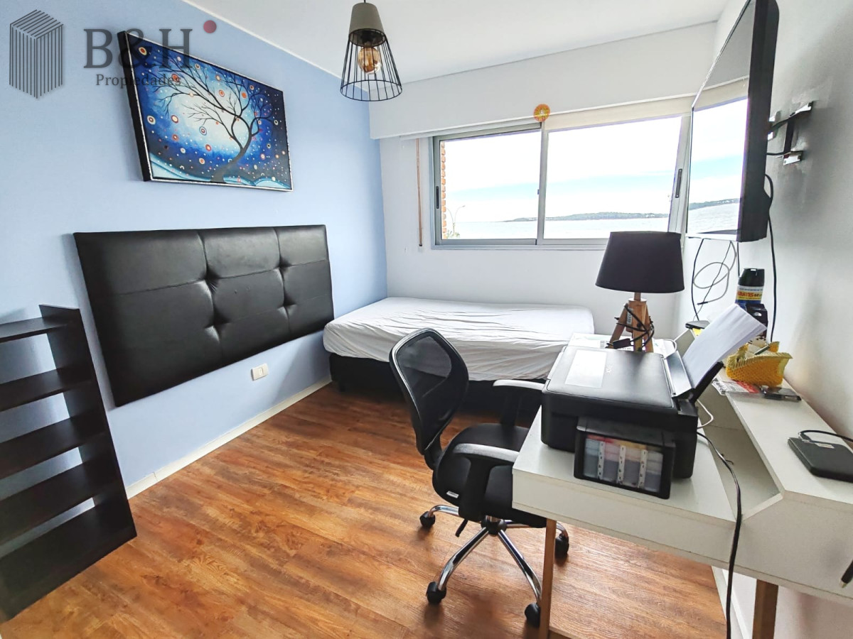 Apartamento ID.6178 - Alquiler anual 3 dormitorios frente al mar