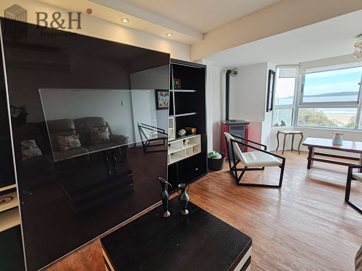 Apartamento ID.6178 - Alquiler anual 3 dormitorios frente al mar