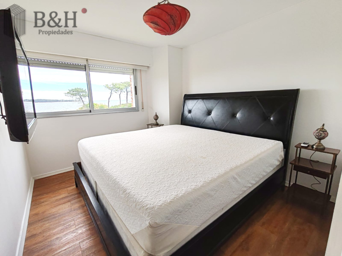 Apartamento ID.6178 - Alquiler anual 3 dormitorios frente al mar