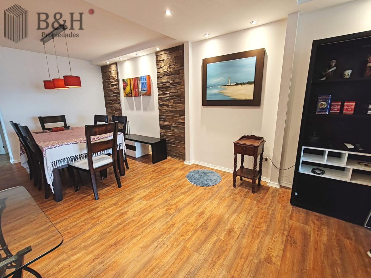 Apartamento ID.6178 - Alquiler anual 3 dormitorios frente al mar