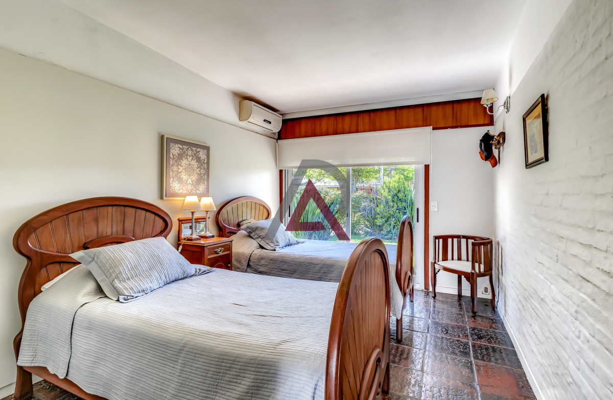 Casa ID.258 - CASA EN VENTA A 3 CUADRAS DE LA PLAYA