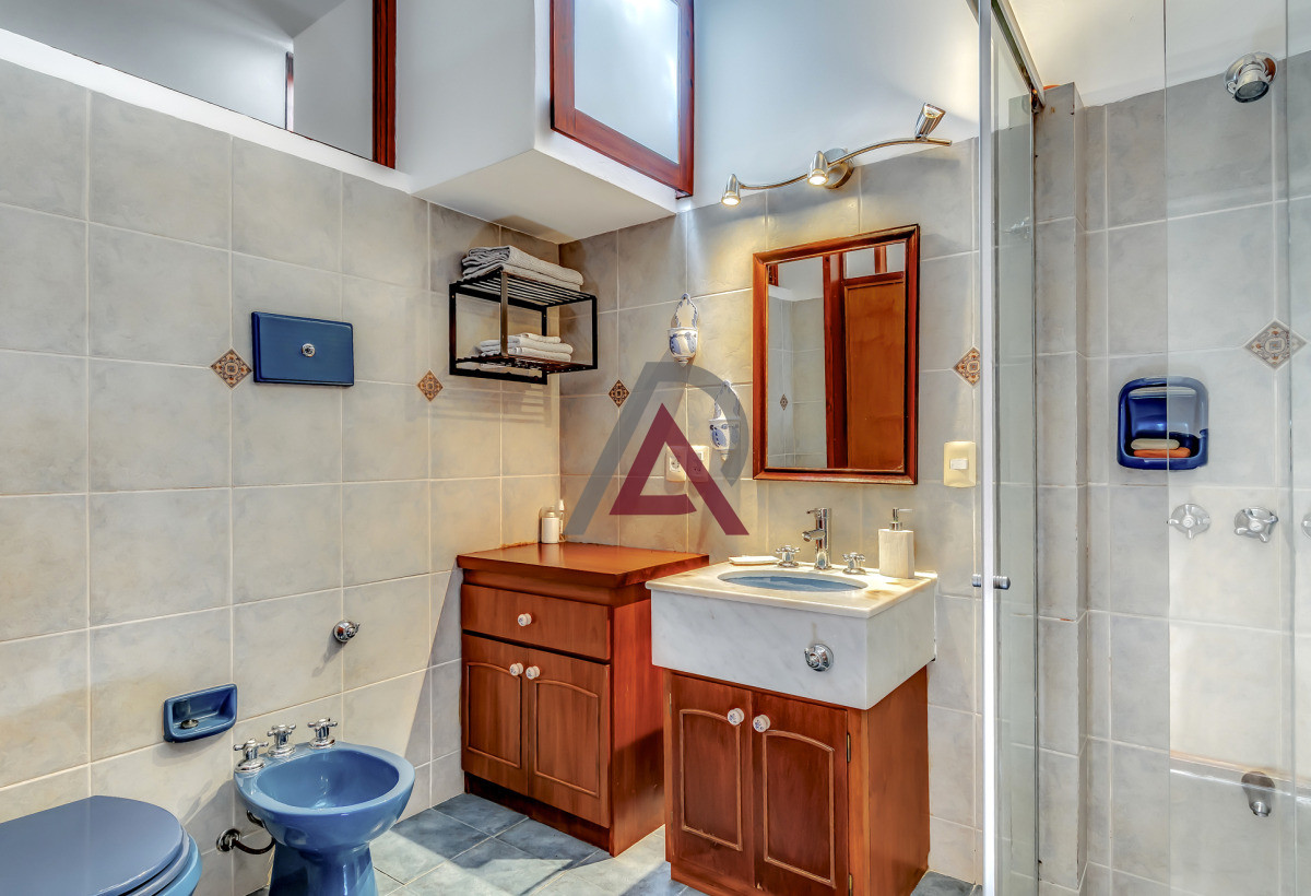 Casa ID.258 - CASA EN VENTA A 3 CUADRAS DE LA PLAYA