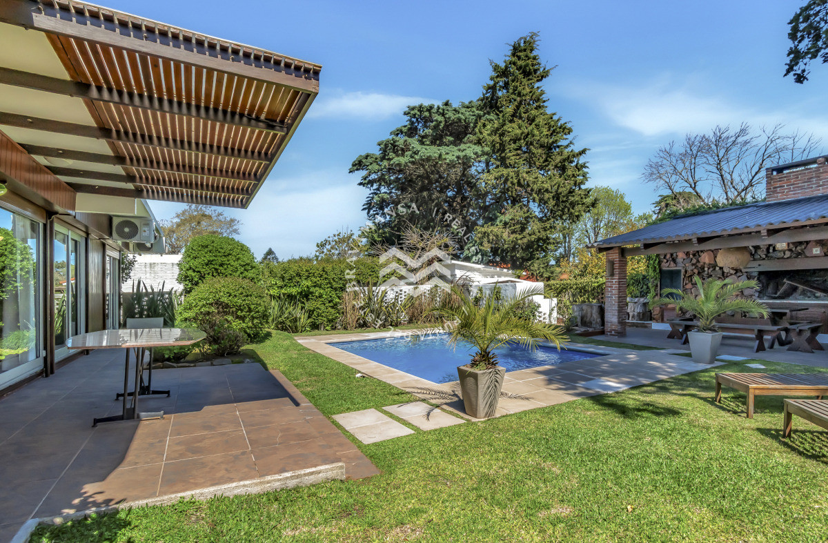 Casa ID.655 - CASA EN VENTA A 3 CUADRAS DE LA PLAYA