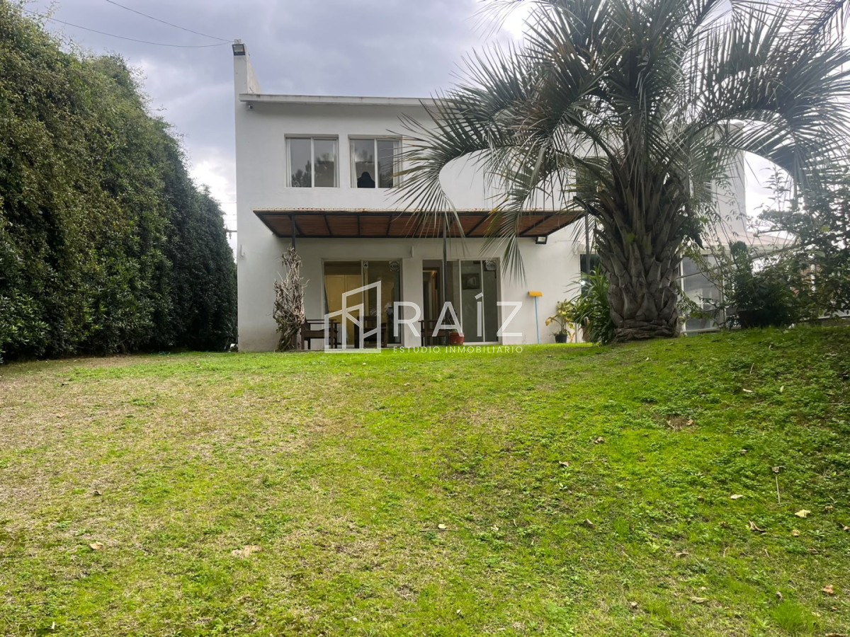 Casa ID.11551 - VENTA CASA 4 DORMITORIOS  TIO TOM PUNTA BALLENA