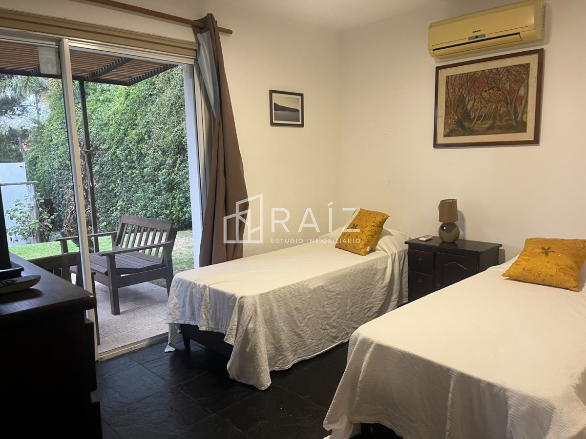 Casa ID.11551 - VENTA CASA 4 DORMITORIOS  TIO TOM PUNTA BALLENA