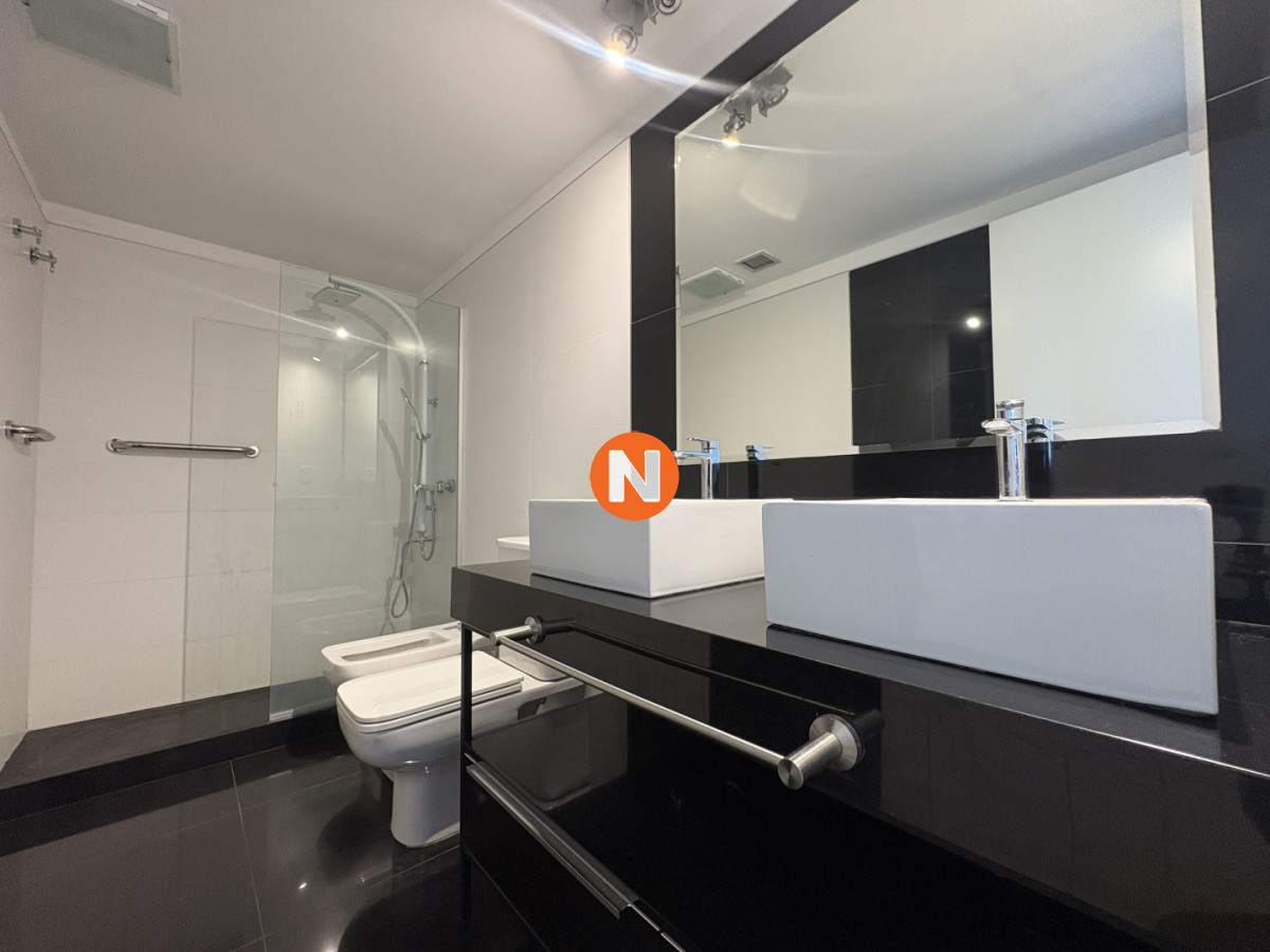 Apartamento Ref.225303 - Increíble Apartamento en Venta, vista al Mar