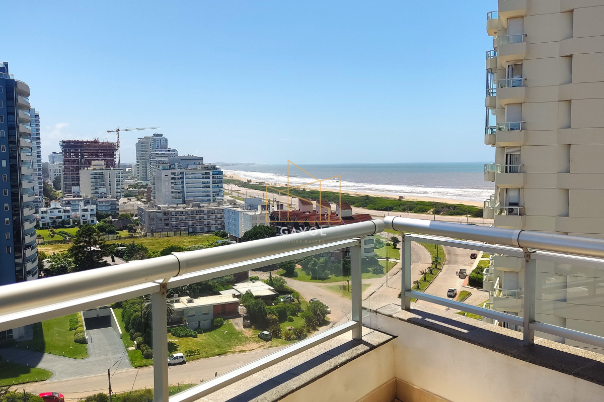 Apartamento ID.489 - Excelente apartamento con vistas a playa brava!