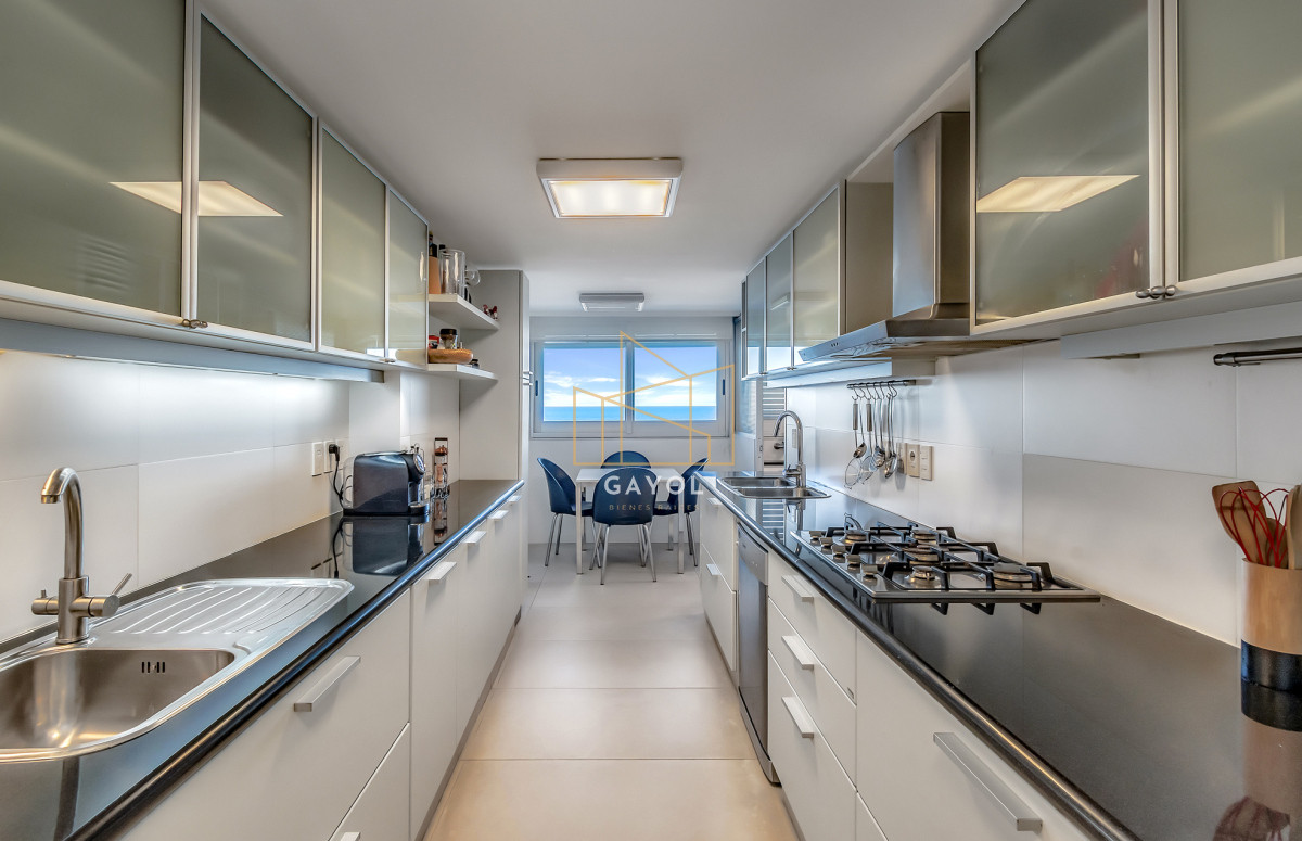 Apartamento ID.735 - Espectacular Apartamento en Primera Línea Brava