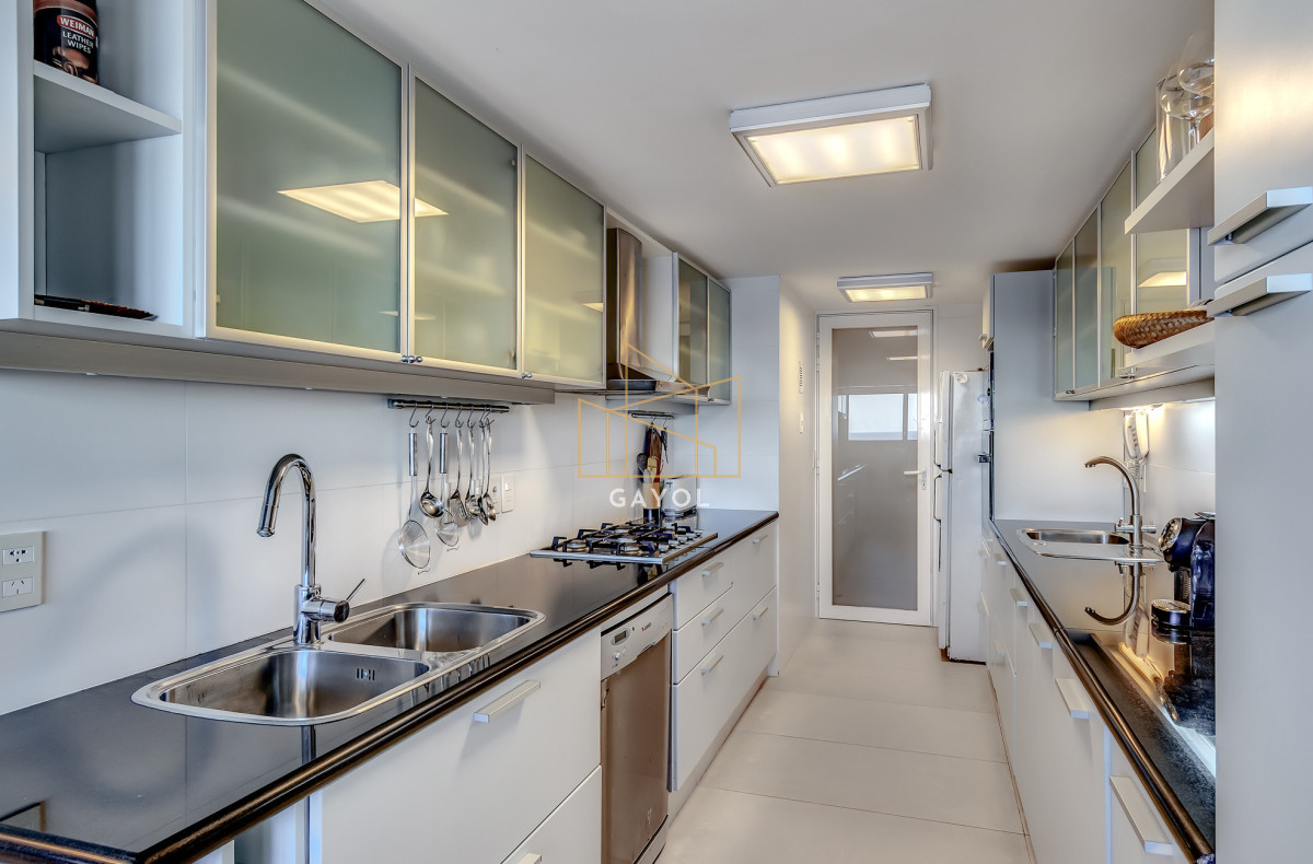 Apartamento ID.735 - Espectacular Apartamento en Primera Línea Brava