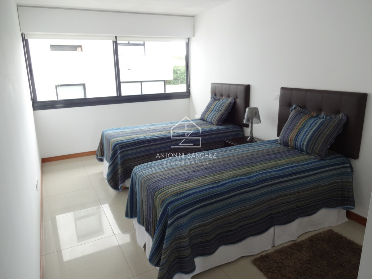 Apartamento ID.1409 - Apto 3 dormitorios primera línea Playa Brava