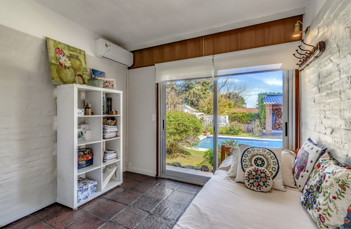 Casa ID.921 - CASA EN VENTA A 3 CUADRAS DE LA PLAYA