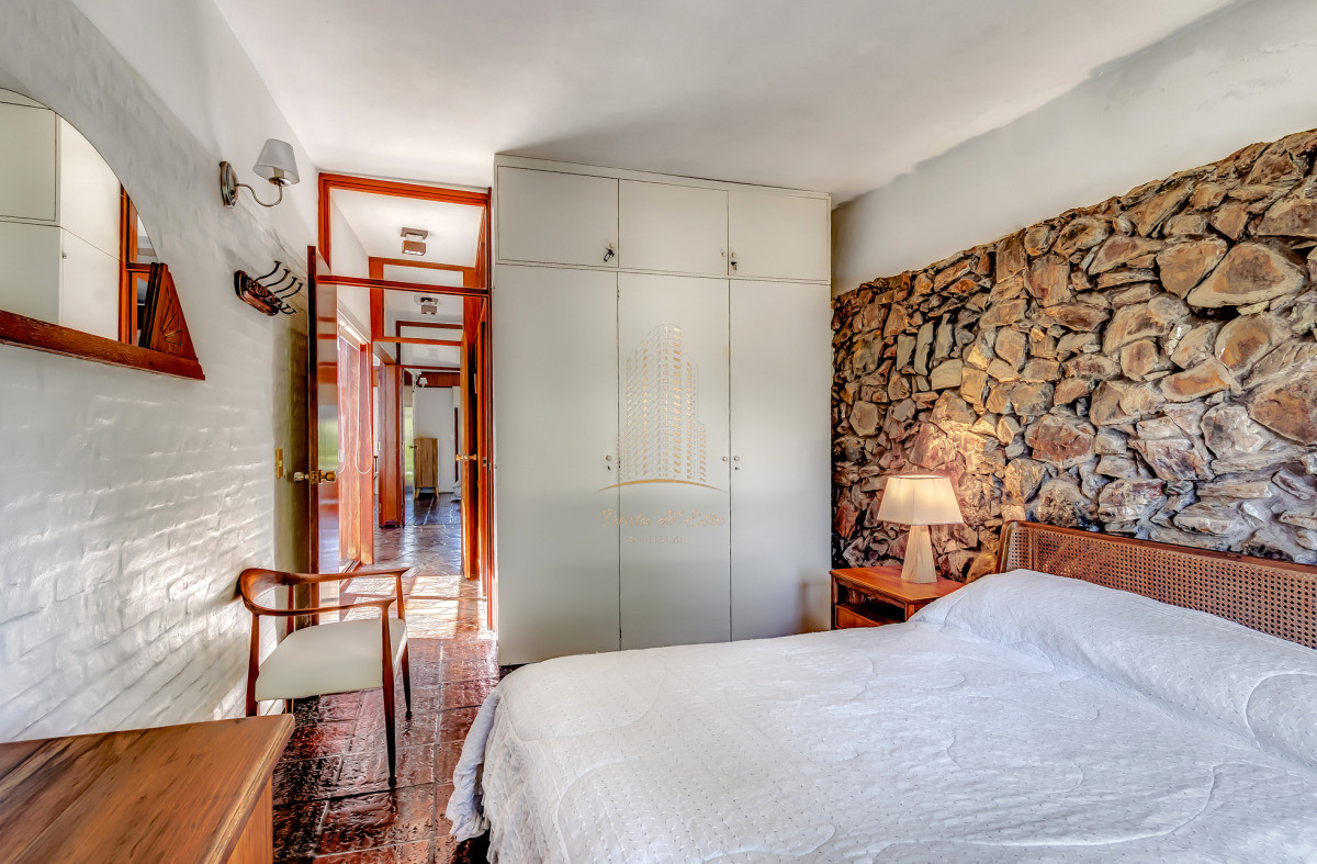 Casa ID.921 - CASA EN VENTA A 3 CUADRAS DE LA PLAYA